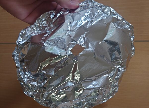 アルミホイルで作った落し蓋の写真