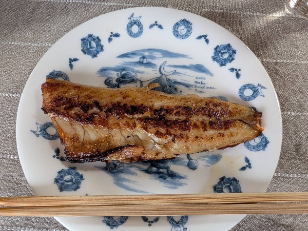 焼きあがったカマス。とてもおいしそう。